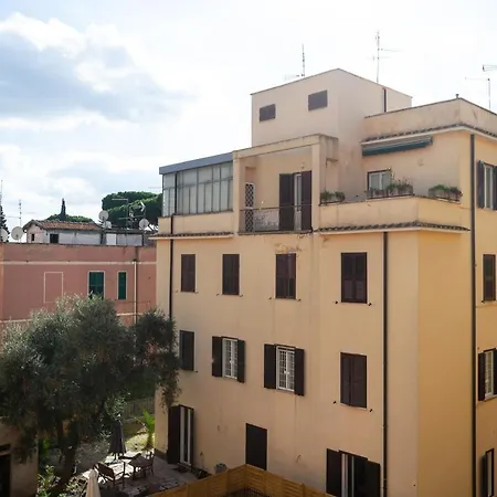 Alessandrino Apartament